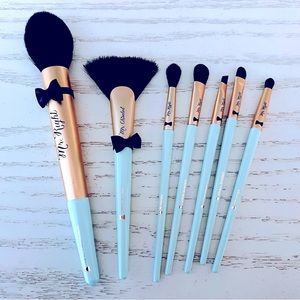 Too Faced Mr. Right Makeup Brush Set